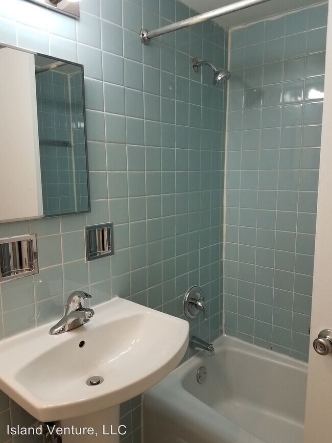 Building Photo - 2250 Burr Oak Ave