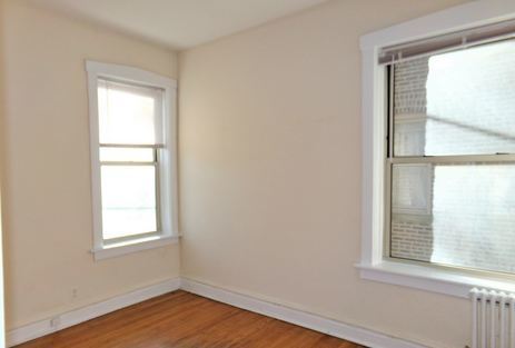Building Photo - 1031 W North Shore Ave