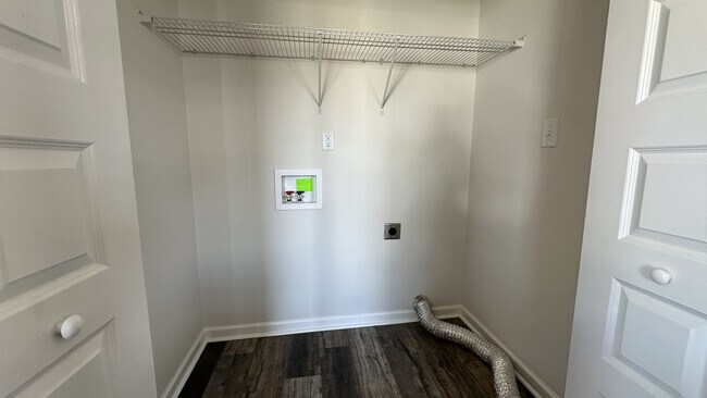 Building Photo - 155 Waterwheel Cir