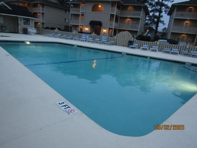 Building Photo - 4812 Pinehurst Cir