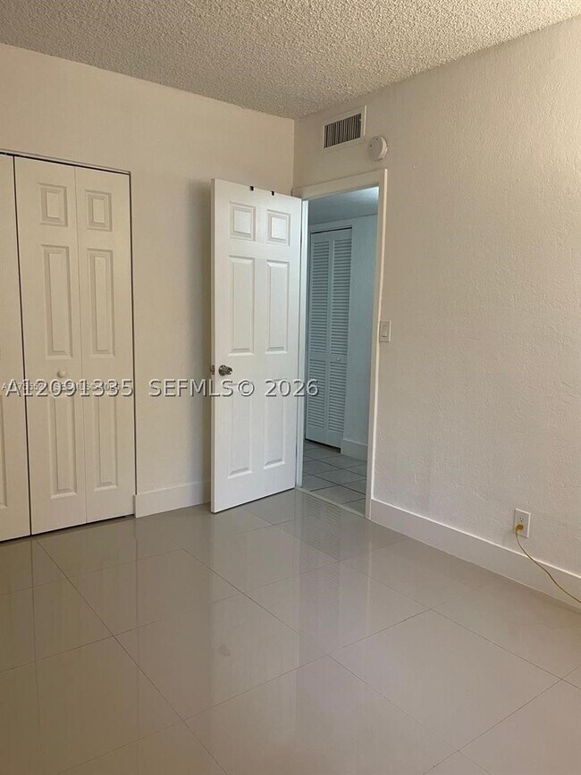 Building Photo - 4550 NW 9th St