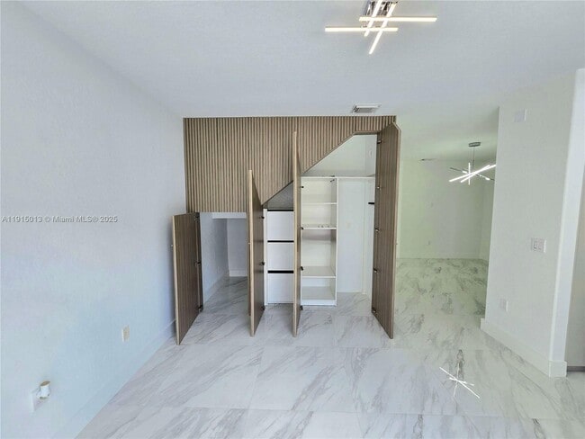 Building Photo - 7848 NW 108th Ct