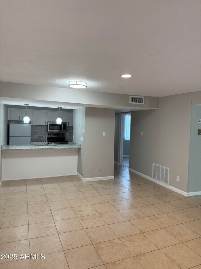 Building Photo - 3313 N 68th St