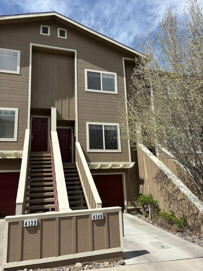 Building Photo - 2 bed - 2.5 bath - 2 car garage Townhome