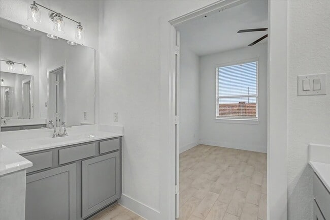 Building Photo - 21138 Garden Palm Dr