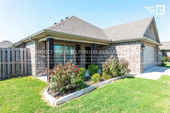 Building Photo - 4407 W Wales Dr