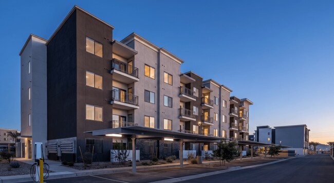 Building Photo - 11650 W McDowell Rd