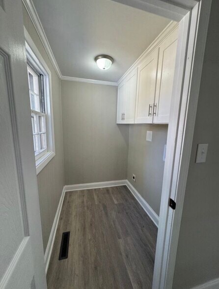 Building Photo - 1107 Fuller St