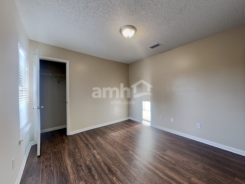 Building Photo - 2949 Biloxi Trl