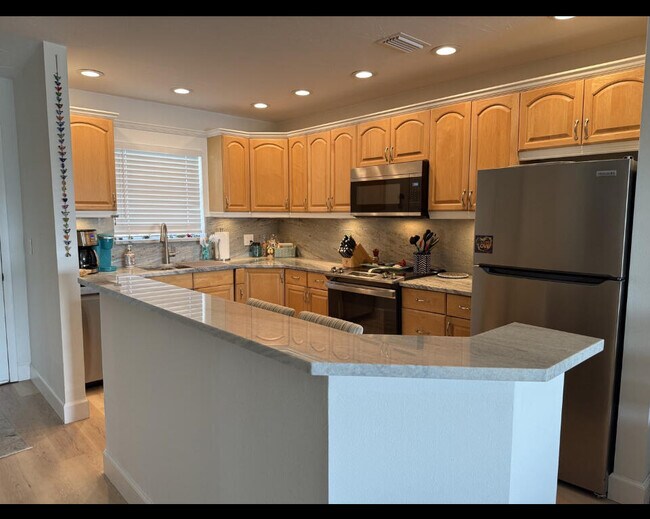 Primary Photo - 236 Castlewood Dr
