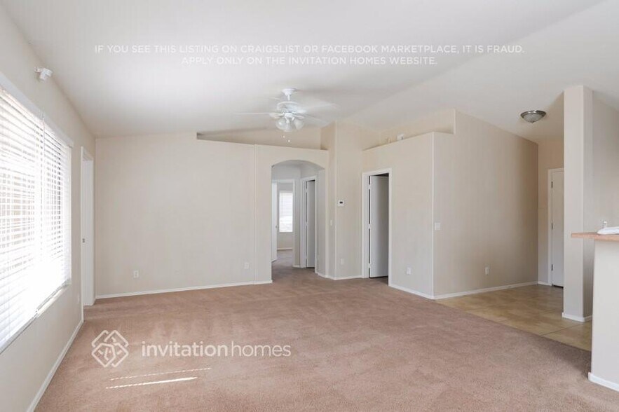 Building Photo - 8207 S 18th St