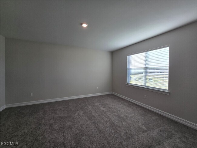 Building Photo - 1224 Mariners Vw Ter