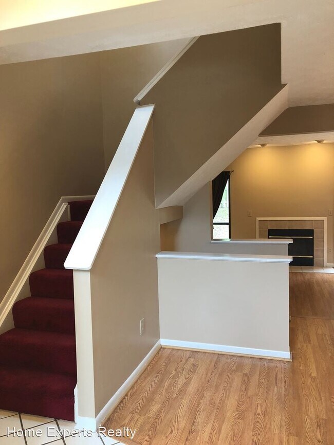 Building Photo - 3 br, 3.5 bath House - 9330 Hunters Creek Dr