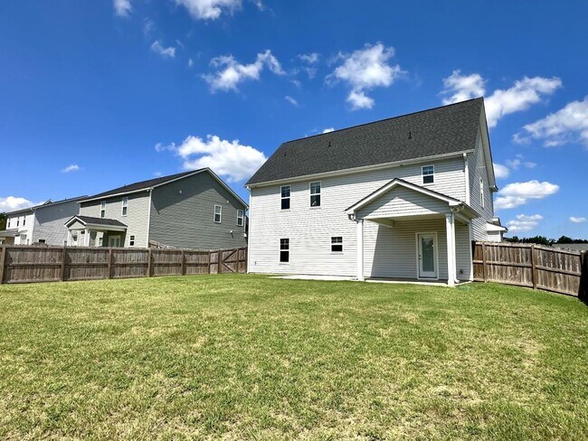 Building Photo - 150 Leach Creek Dr