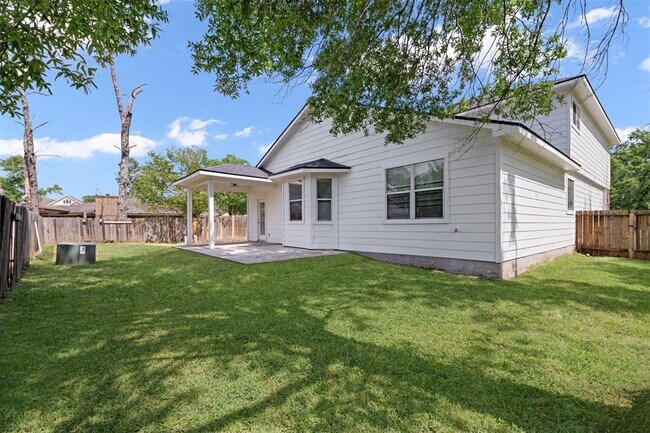 Building Photo - 16407 Azimuth Dr