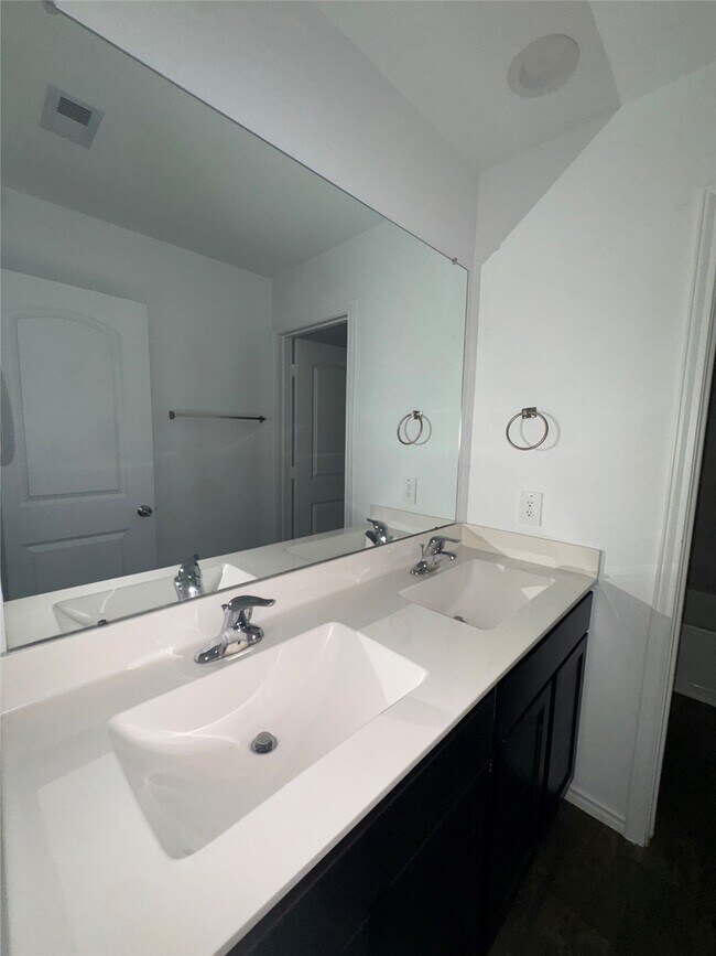 Building Photo - 13912 Acadia Pt Ct