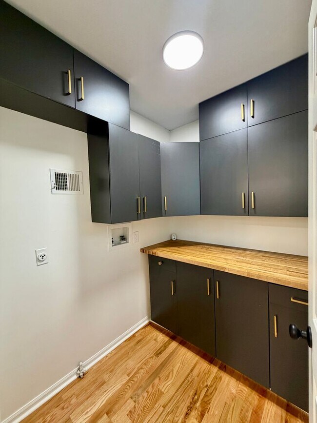 Building Photo - {14776} Fully Remodeled Two Story + Finished Basement + Fenced Yard