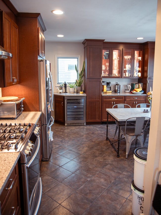 Wine Fridge + Lots of Counter Space - 36 W Eagle St