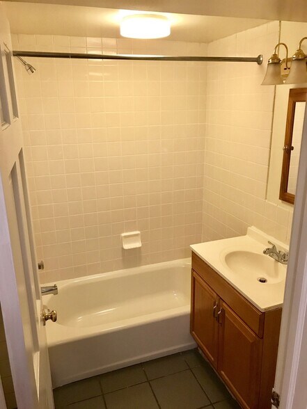 Building Photo - 1755 Church St NW