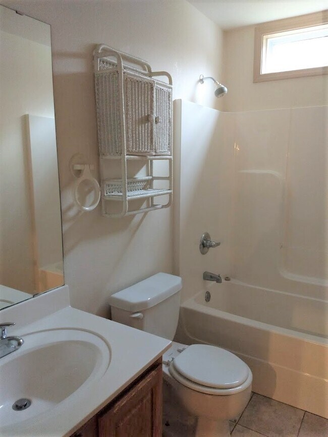 Building Photo - 7 Big Horn Cir