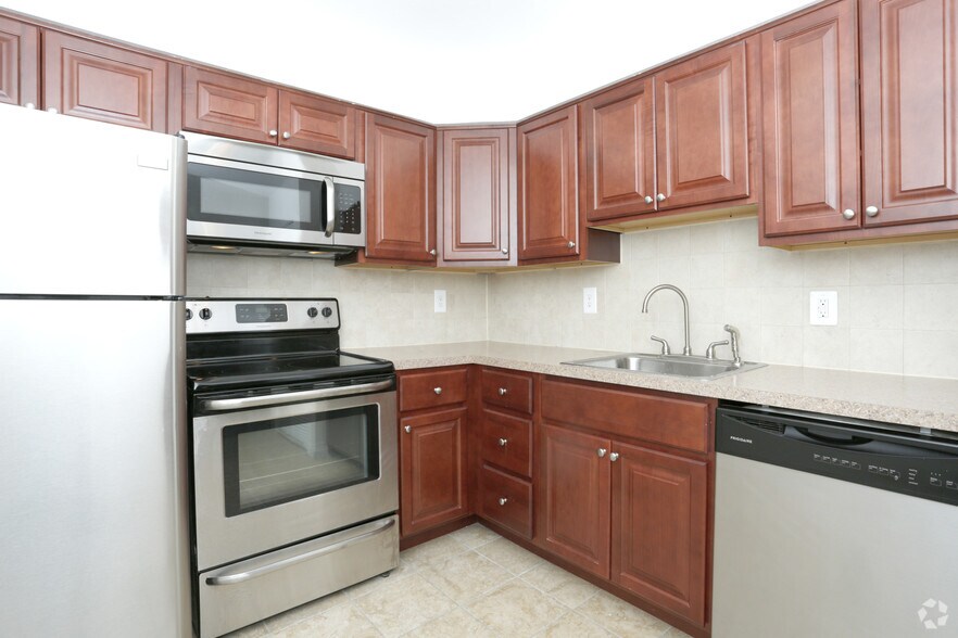 Garrison Apartments 37 Throckmorton Ave Eatontown NJ 07724