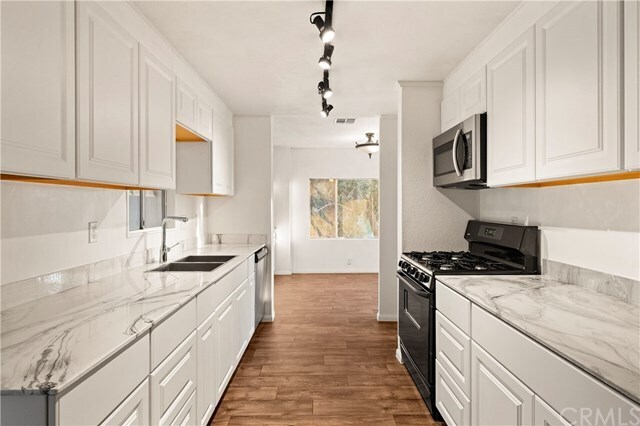 Building Photo - 44568 Oak Glen Rd