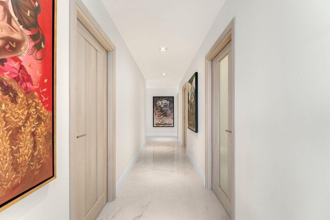 Building Photo - 17301 Biscayne Blvd