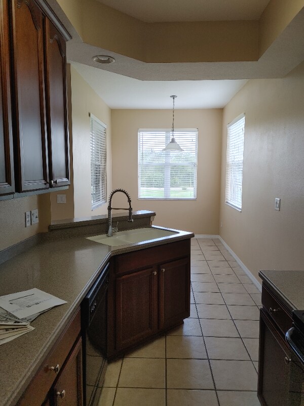 Building Photo - 9441 Myrtle Creek Ln