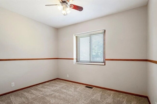 Building Photo - Exceptional Millard School District Home For Rent