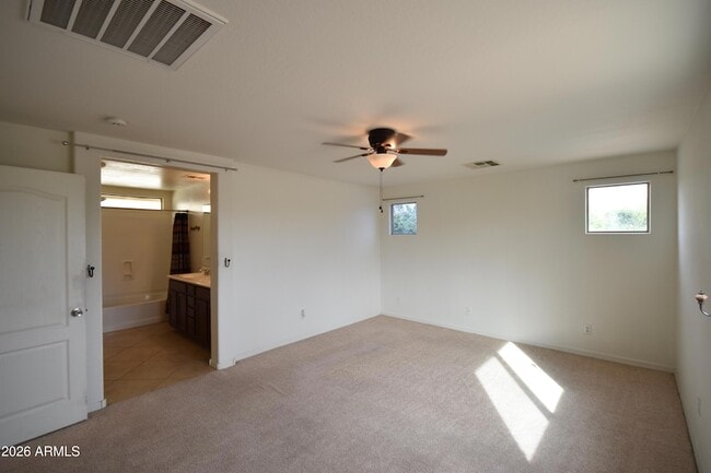 Building Photo - 7117 N 73rd Dr