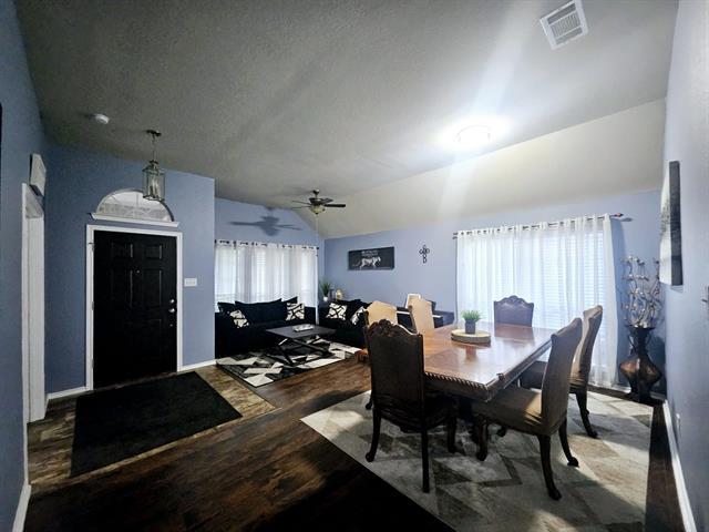 Building Photo - 3019 Stallion Crossing