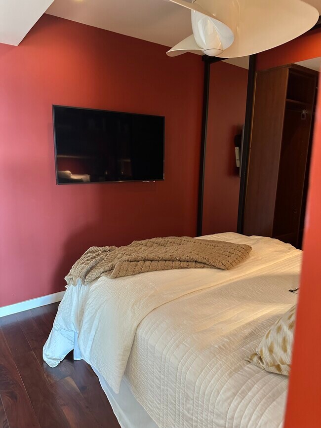 Building Photo - 1177 California St