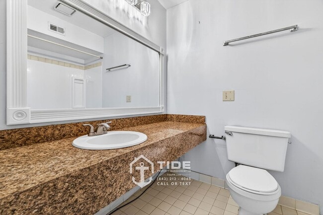 Building Photo - Spacious Home in the Heart of Summerville