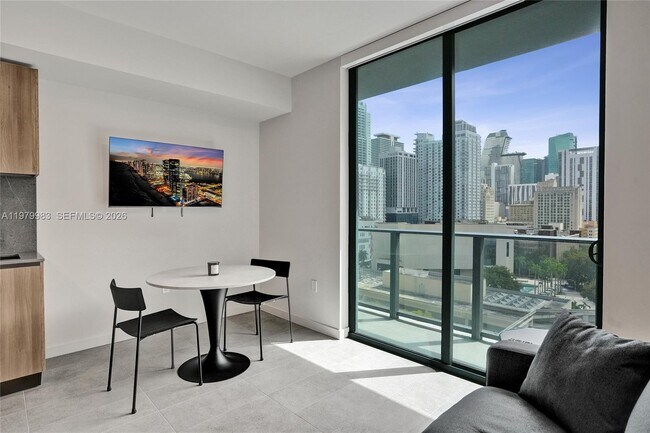 Building Photo - 151 NE 5th St