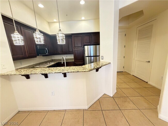 Building Photo - 38 E Serene Ave