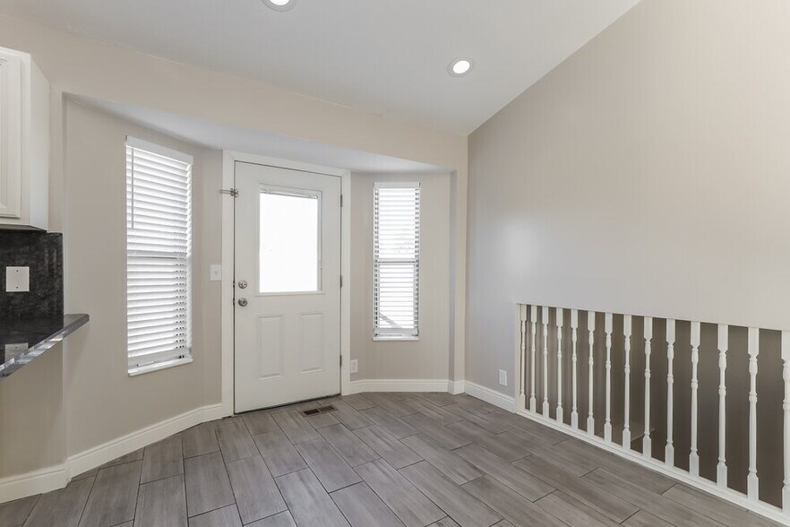 Building Photo - 8492 Merrick Ct