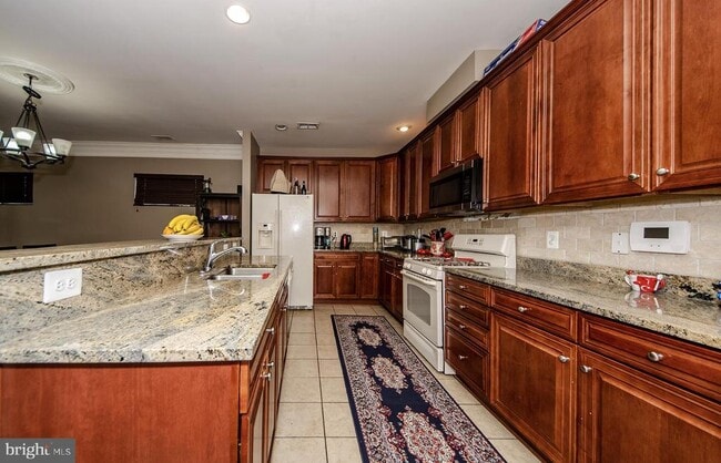 Building Photo - 16942 Chesley Pl