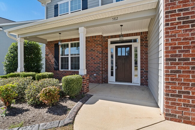 Building Photo - 582 Bunchgrass St