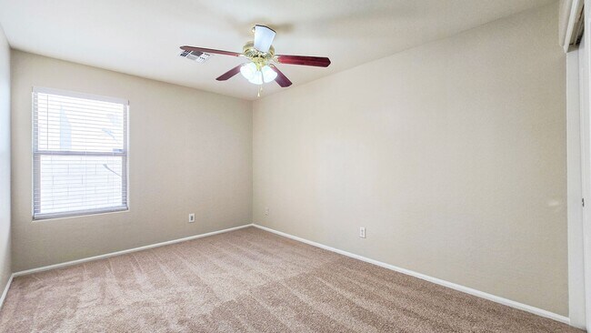 Building Photo - 16141 W Gibson Ln