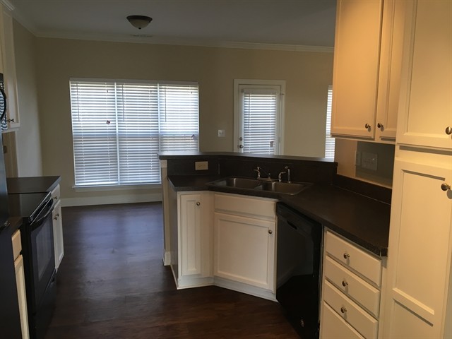 Building Photo - 3900 Arbor Creek Ct