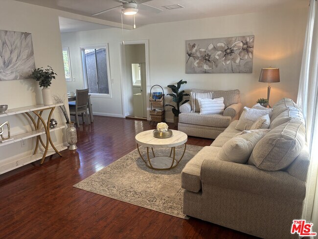 Building Photo - 2723 Ballard St