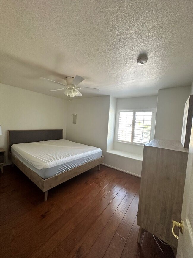 Building Photo - Stunning La Costa Valley Furnished Home