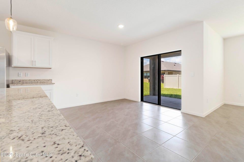 Building Photo - 7144 Topaz Dr