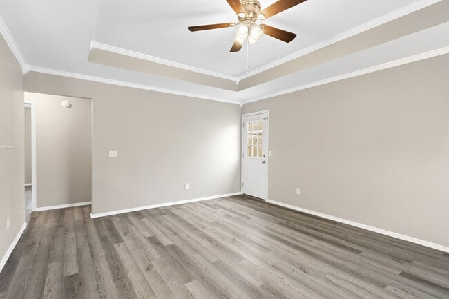 Building Photo - Completely Renovated Springdale Home - Clo...