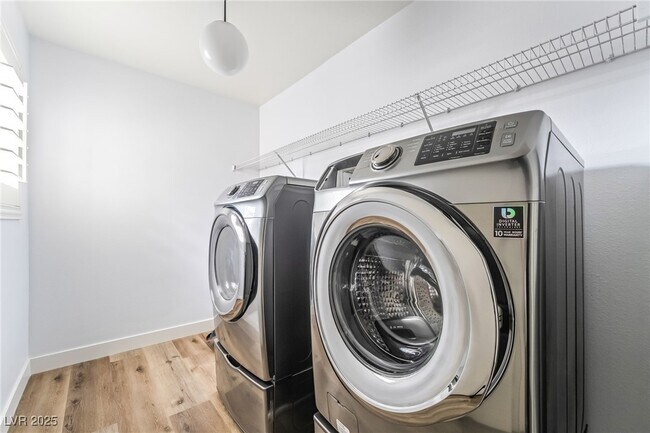 Building Photo - 268 Bella Matese Ave