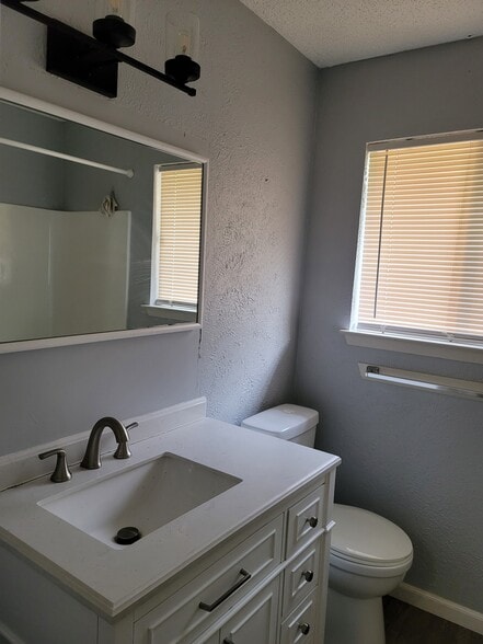 Building Photo - 6702 Deatonhill Dr