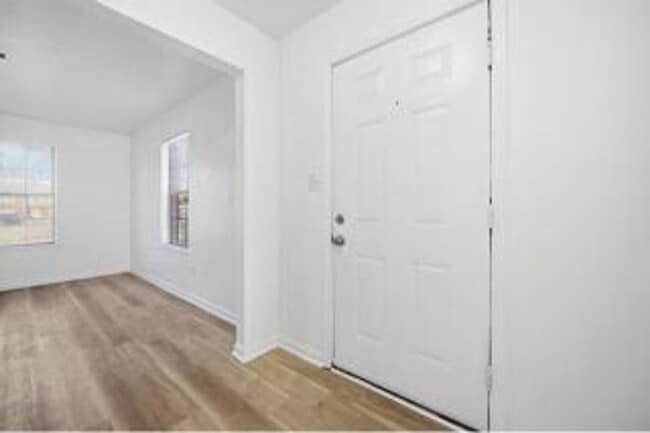 Building Photo - Call Sabrina Thomas at 757=767-0767 for more information