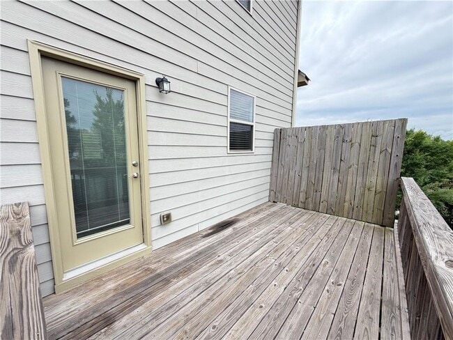 Building Photo - 2838 Vlg Pk Bnd