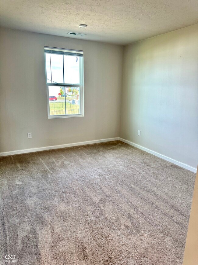 Building Photo - 830 McArthur Dr