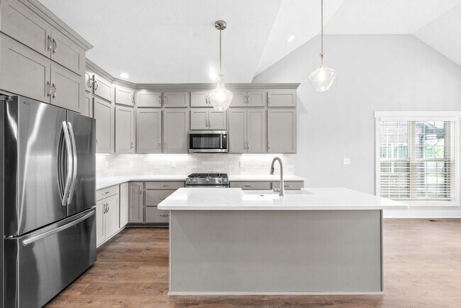 Building Photo - 1065 Veridian Dr